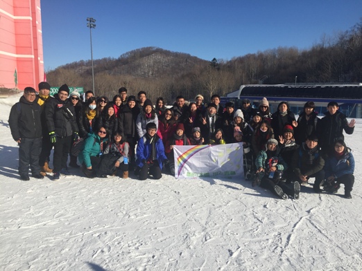 两岸大学生同唱《朋友》道不舍：海峡隔不断两岸亲情