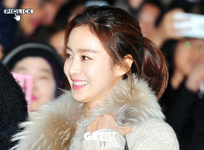 Rain掩饰不住的幸福金泰希美颜依旧 二人巴厘岛度蜜月