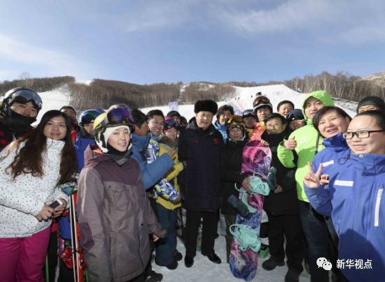 图片故事丨从洛桑到崇礼：习近平冰天雪地话冬奥