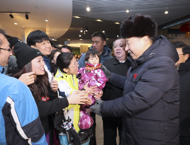 从洛桑到崇礼：习近平冰天雪地话冬奥