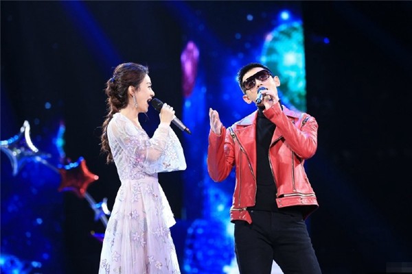 赵丽颖发图怼网友不过确实也挺可爱的啊 赵丽颖跨年疑假唱事件回顾