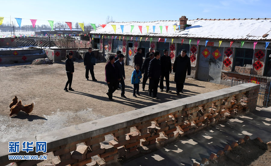 习近平春节前夕赴河北张家口看望慰问基层干部群众