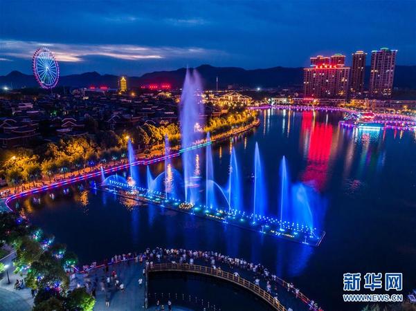 地处浙江中部的东阳市花园村曾经是601_450