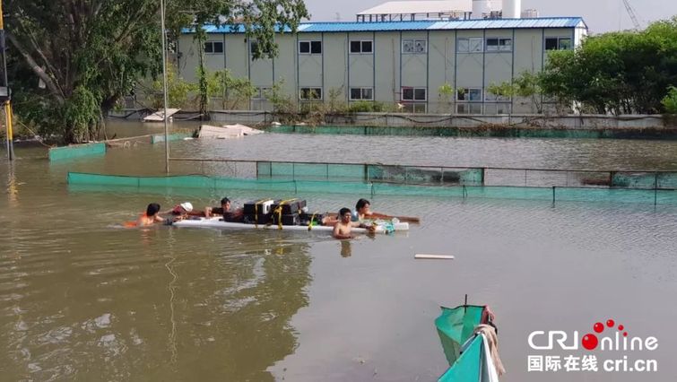 【企业频道+央企大图+企业供稿】印尼首都雅加达遭遇强降雨 中建一局“冲”在救灾前线