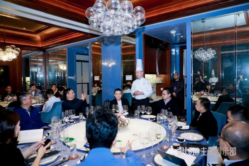 成都学院派大厨沉积30年率南贝餐厅拿下“2020黑珍珠一钻”餐厅