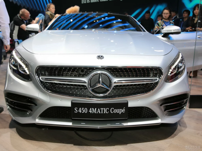 奔驰新款s级轿跑车上市 售124.38万元
