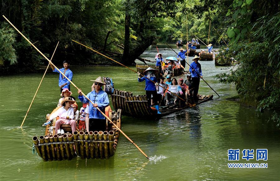 武夷山迎来暑期旅游热