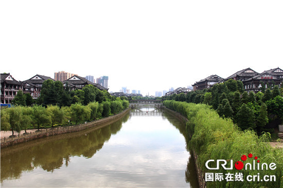 【區縣聯動】【銅梁】重慶銅梁南城街道：淮遠河水清岸綠景美【內容頁標題】重慶銅梁南城街道：街道轄區人大代表監督促治理 讓淮遠河水清岸綠景美