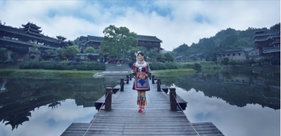 “乡野丫头”在今日头条拍三农短视频 让120万人爱上湘西贫困县的青山绿水