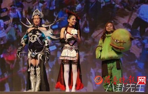 苍井空宣布引退 揭秘苍井空这些年在中国赚钱有多疯狂，亮相8分钟写4个字赚1000万