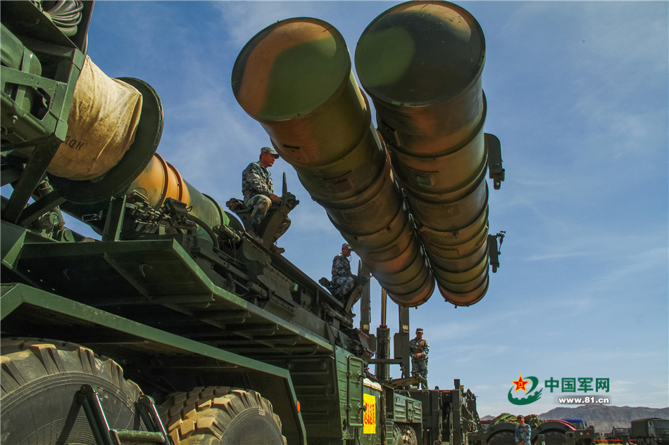 鸡年，围观军营里的那些弹