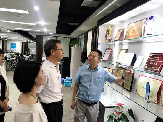 抱财网:扶持小微企业 深耕实体经济 抱财网:扶持小微企业 深耕实体经济