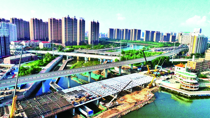 长春市东大桥新桥合龙 预计9月末通车