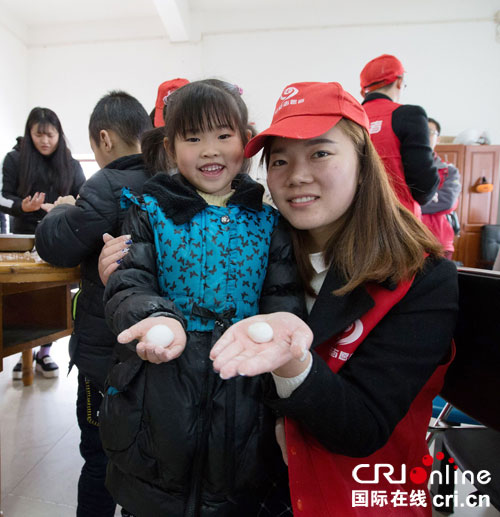 四川德阳市旌阳区：欢乐元宵节 情暖福利院