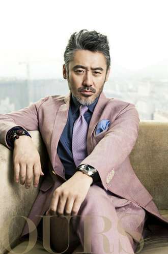 绝对想不到!这些大腕年轻时候貌不惊人，老了却帅的不像话