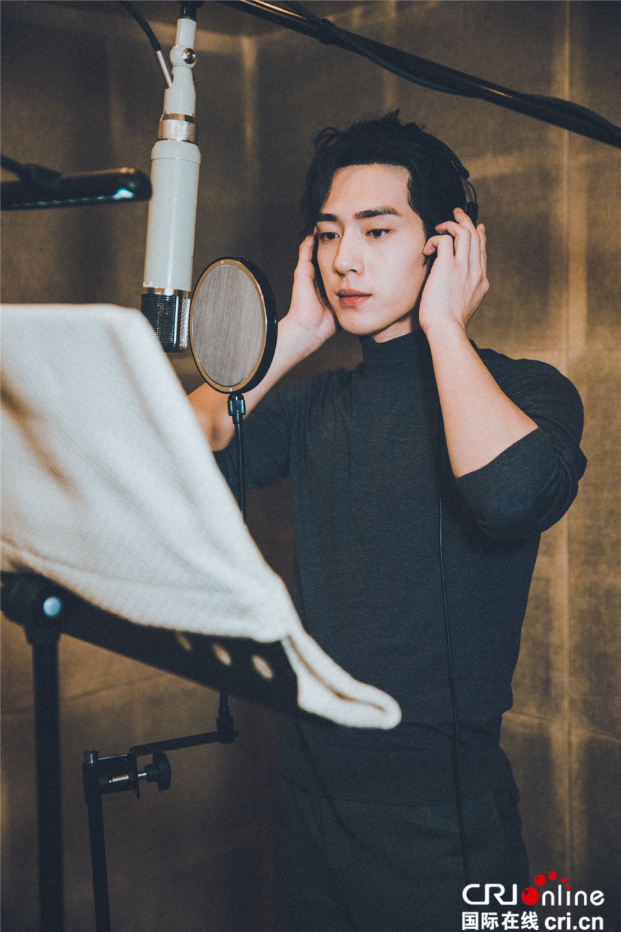 这狗粮我吃了!井柏然田馥甄情人节浪漫邂逅