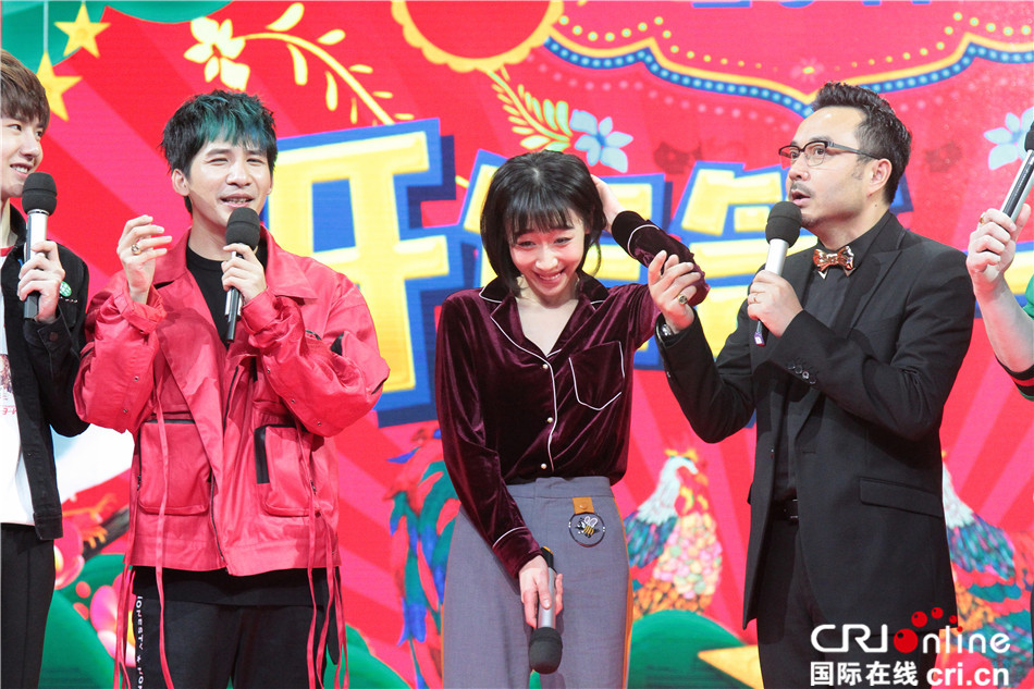 "张一曼"《天天》献唱《我要你》 任素汐与汪涵相见恨晚