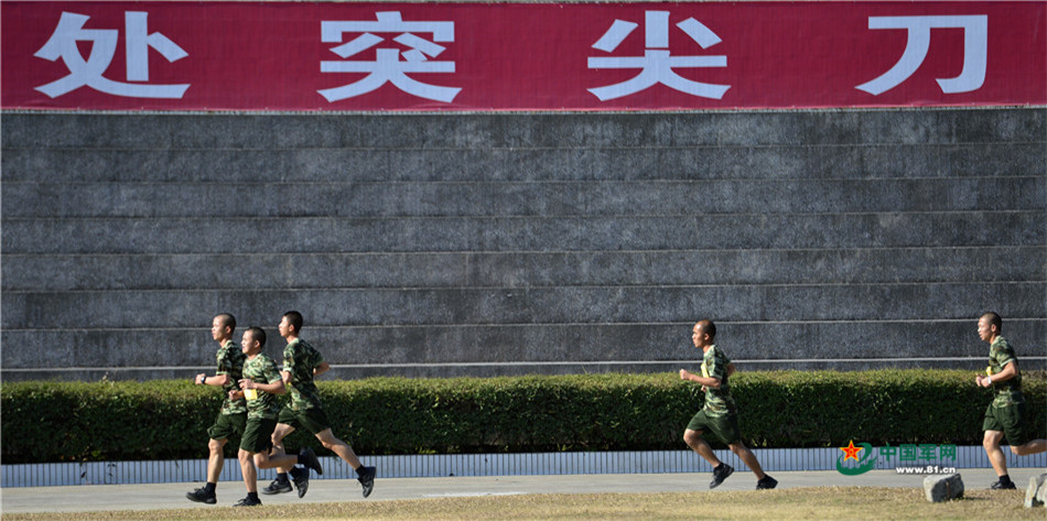 士兵考干部 说考咱就考