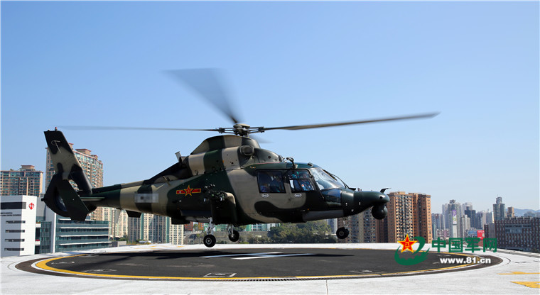 驻香港部队开展紧急医疗救援演练