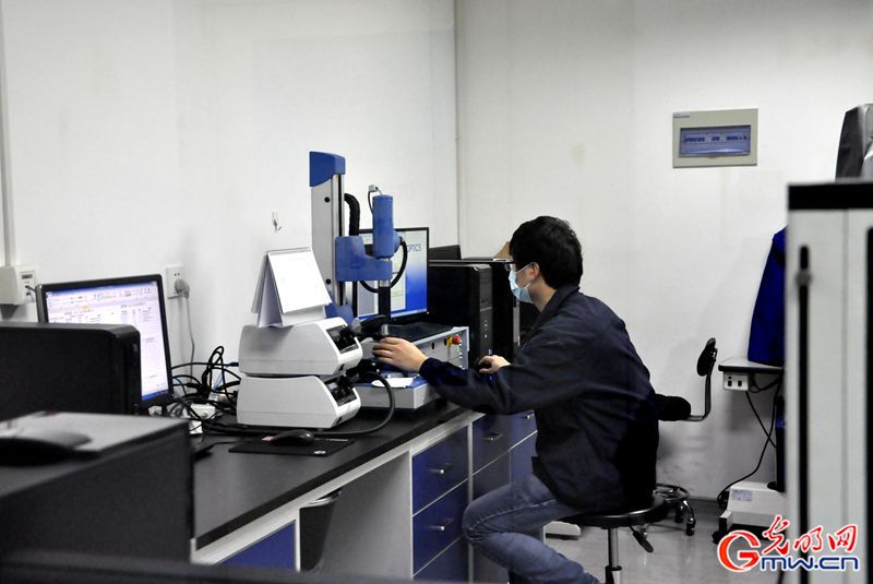 【网络媒体走转改】亮剑顽疾 医械“智造”书写中国骄傲(组图)