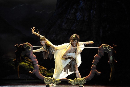 【文化小文字】上海歌剧院舞剧团首试现代舞剧《早春二月》