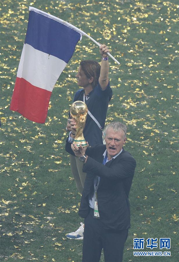 德尚：20年，两座大力神杯