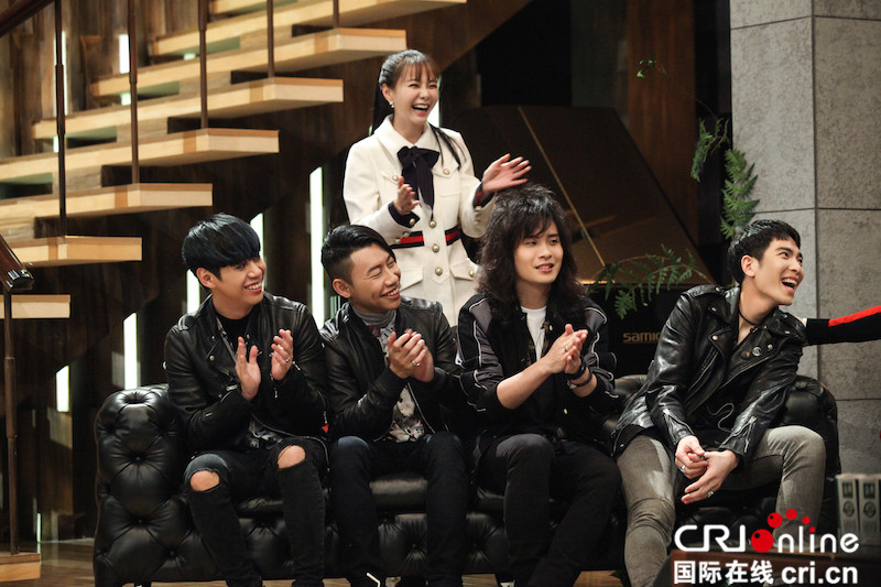 《歌手》战局再升温 林志炫侧田“双补入”林忆莲为爱发声