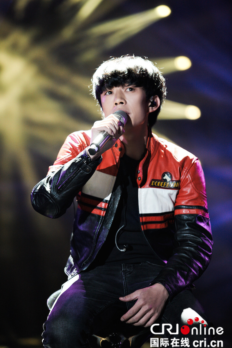 《歌手》战局再升温 林志炫侧田“双补入”林忆莲为爱发声