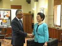 中國政府非洲事務特別代表許鏡湖出席毛里求斯獨立50週年慶典