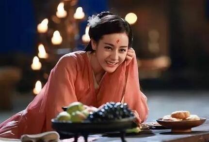 《三生三世十里桃花》中的白凤九有多美？看迪丽热巴如何俘获你心？