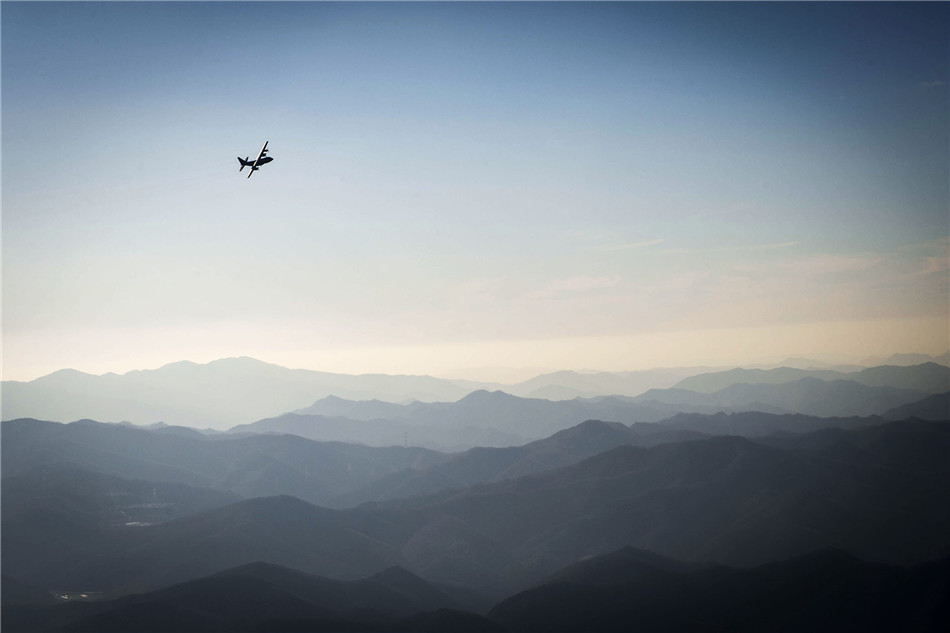 新视觉体验:来看战斗机上的航拍图(下) 新视觉体验:来看战斗机上的航拍图(下)