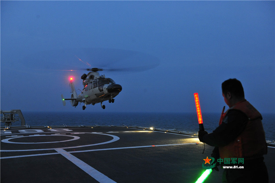 黄海,多舰联合海上救援演练展开 黄海,多舰联合海上救援演练展开