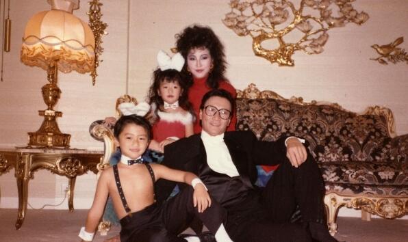 谢霆锋海量童年旧照,跟俩儿子似一个模子刻的_娱乐_腾讯网