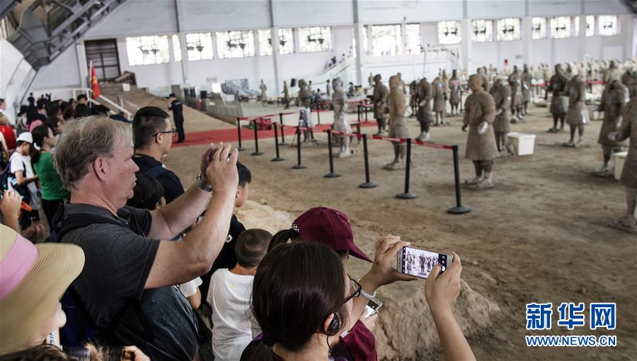 西安：秦兵馬俑迎來參觀旅遊高峰
