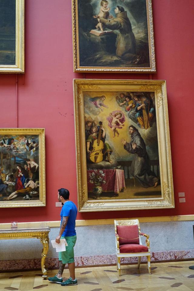 国民男装品牌利郎型走俄罗斯，开启品牌文化体验新时代