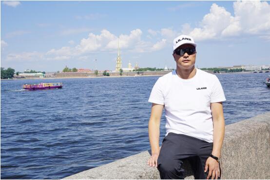 国民男装品牌利郎型走俄罗斯，开启品牌文化体验新时代