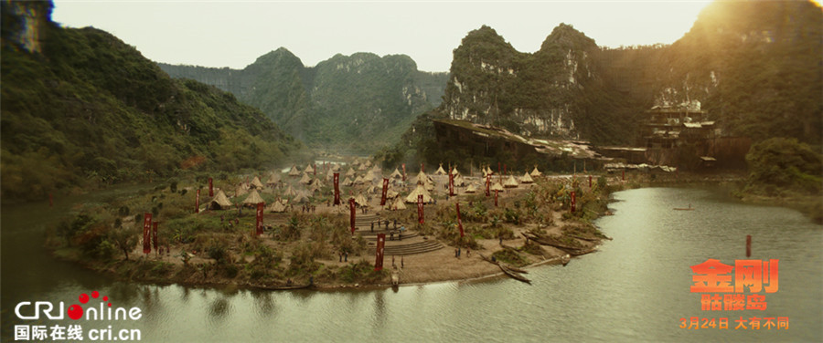 《金刚》发“制霸骷髅岛”版预告 金刚人类王者争霸