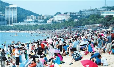 【旅游房产】【即时快讯】三亚旅游开门红 入境游客增六成