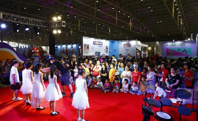 第九届玩博会200多个品牌 桔子树艺术一枝独秀