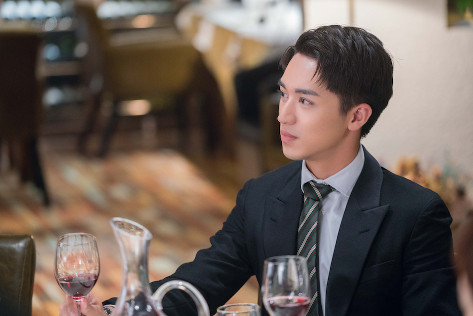 许魏洲爱情进化论官宣定档挑战投行精英