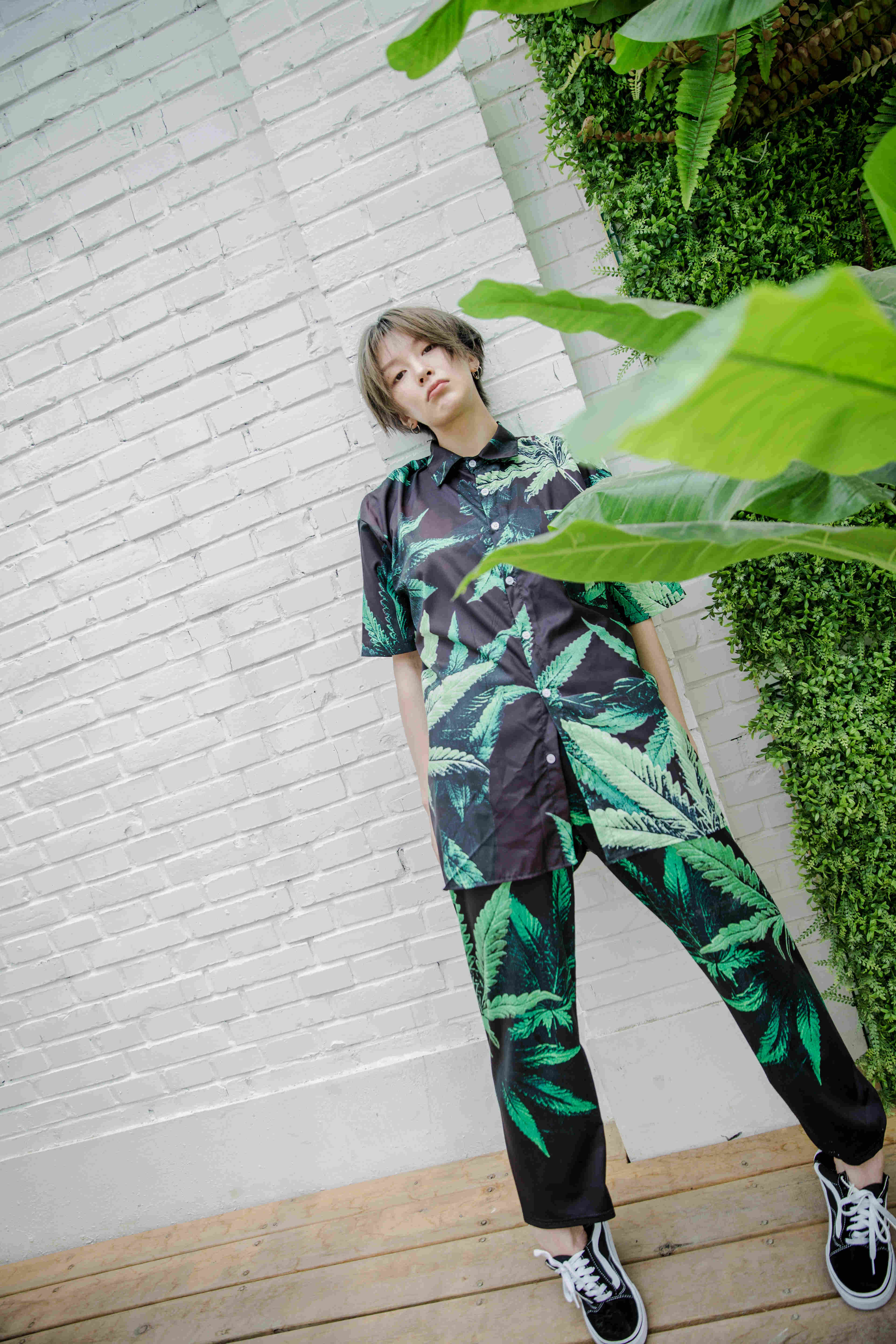 盐系李萌萌清爽来袭短发造型清爽利落面容精致