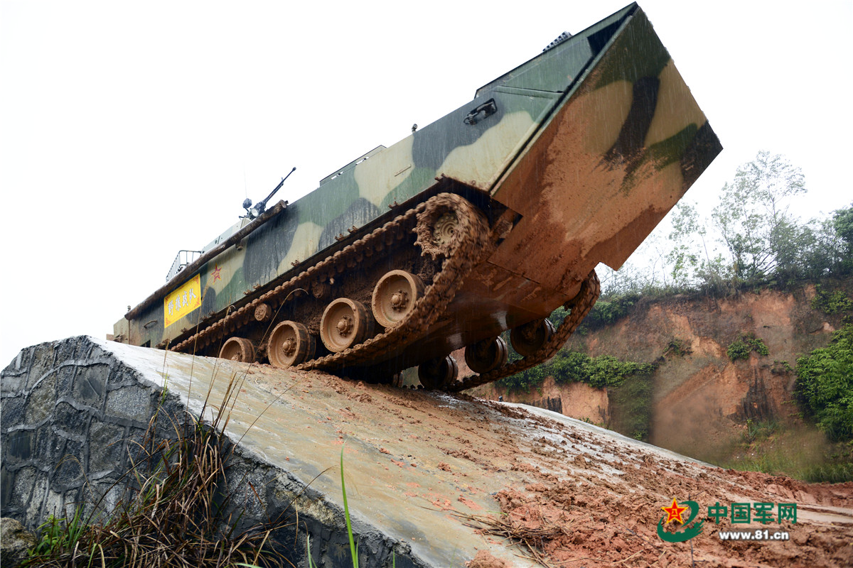 这样的跨昼夜驾驶训练，你能通关吗？