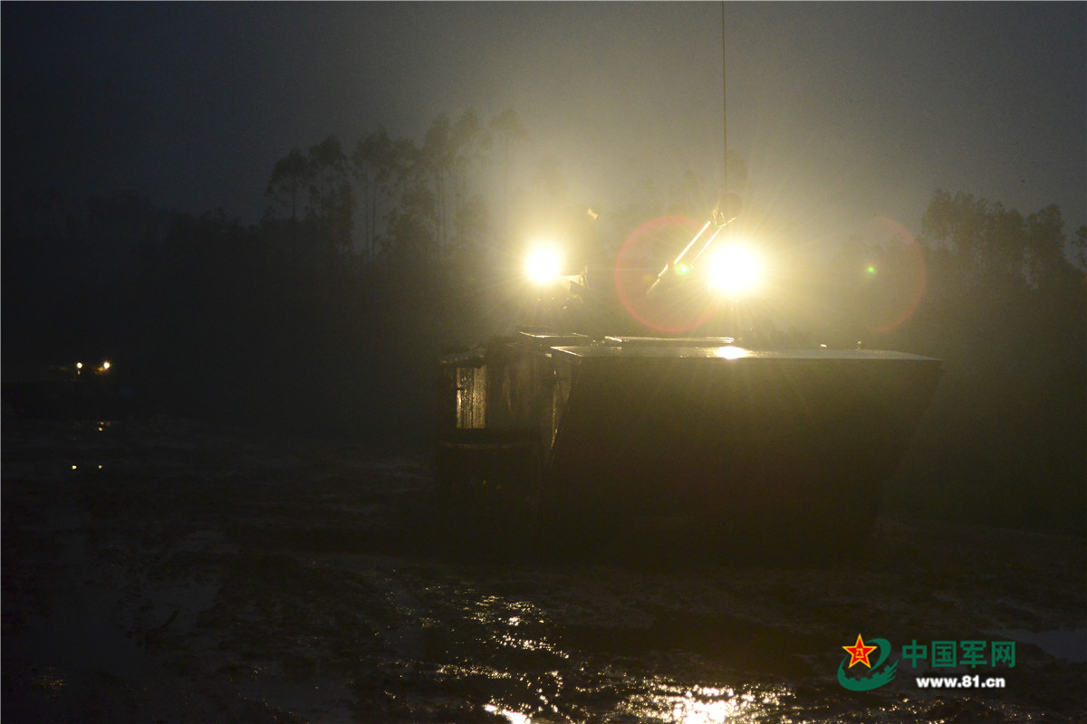 这样的跨昼夜驾驶训练，你能通关吗？