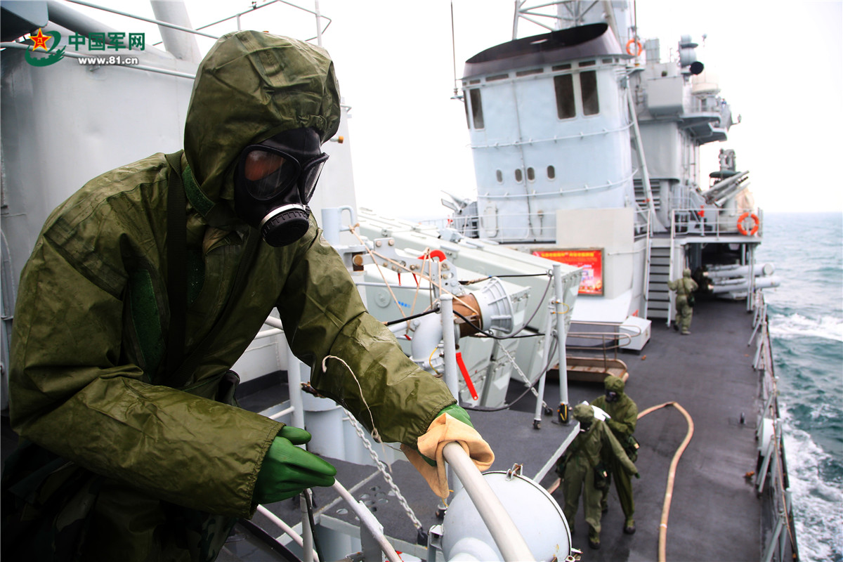 带你去南海感受实兵实弹训练的炮火硝烟