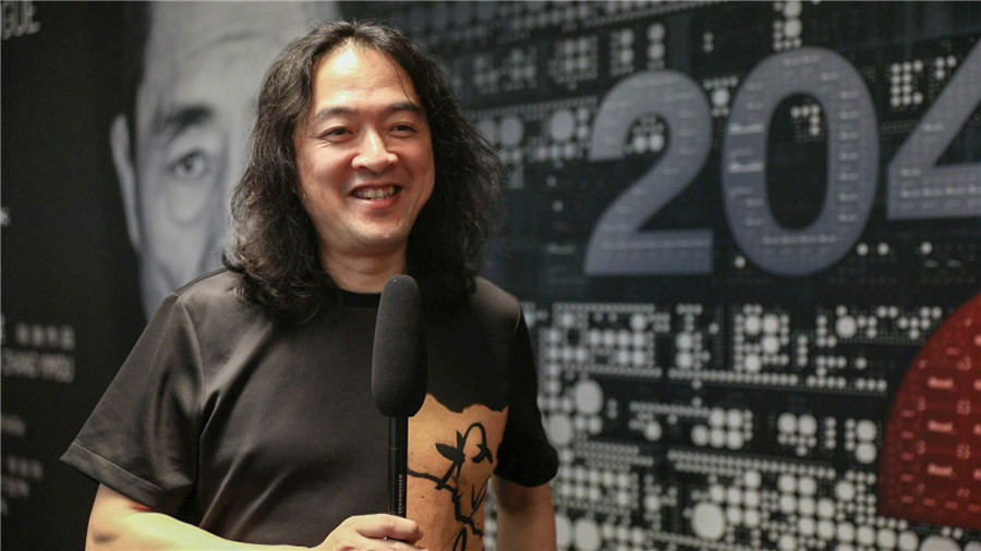 图片默认标题_fororder_音乐人捞仔观看演出