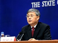 中國銀行業監督管理委員會主席郭樹清回答記者提問
