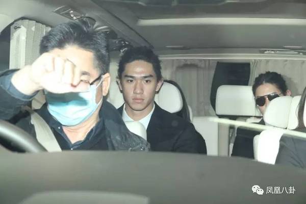 一场葬礼，汇集了李嘉欣丈夫生命中重要的3位女人