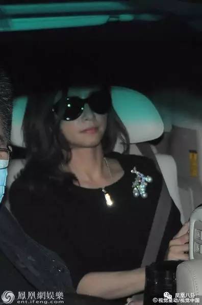 一场葬礼，汇集了李嘉欣丈夫生命中重要的3位女人