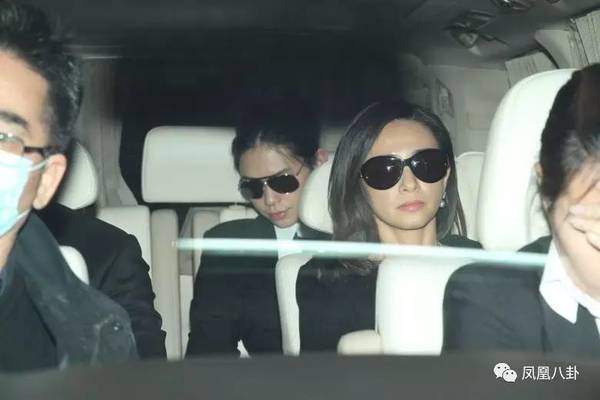 一场葬礼，汇集了李嘉欣丈夫生命中重要的3位女人