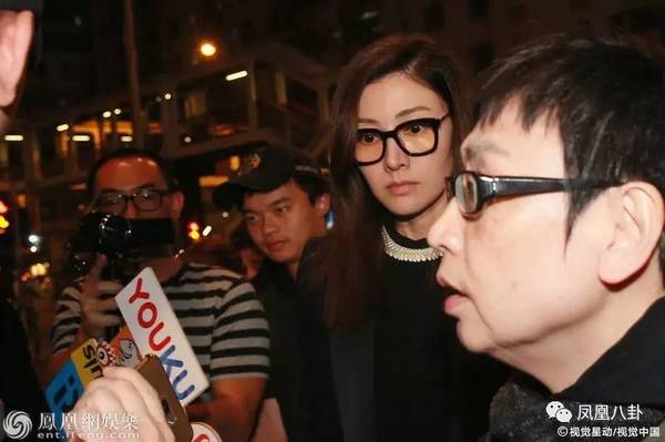 一场葬礼，汇集了李嘉欣丈夫生命中重要的3位女人